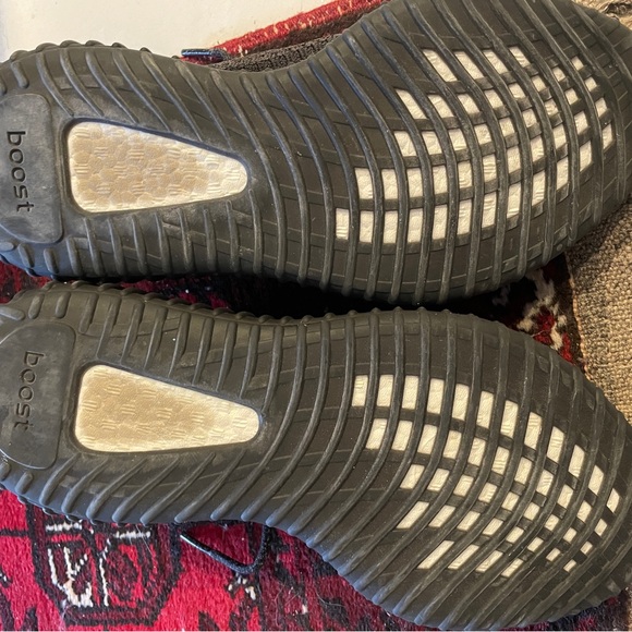 YEEZY Boost 350 Reflective 2019 Adidas Gray Sneakers 9.5 Men’s / 11 women’s - Picture 9 of 11
